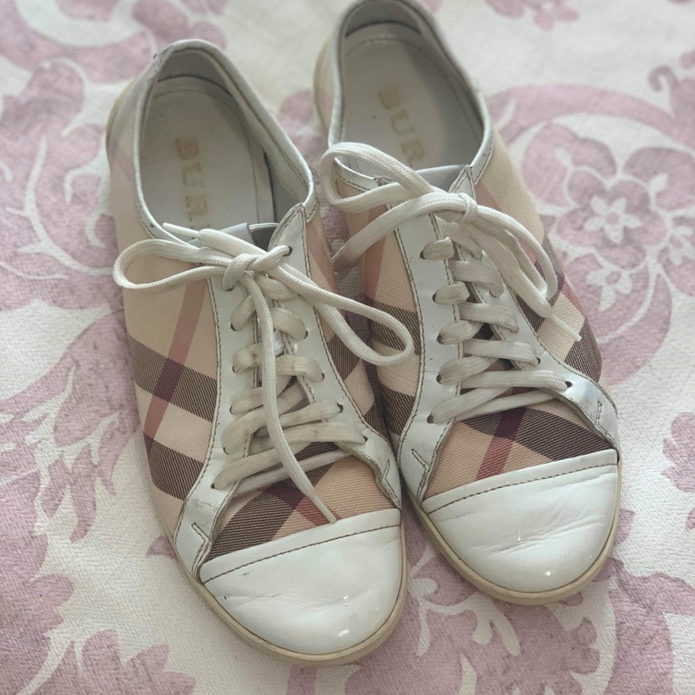 Burberry sneakers